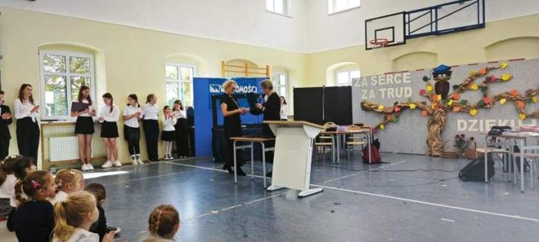 Dzień Edukacji Narodowej w gminie Stoszowice – słowa uznania dla nauczycieli i wychowawców