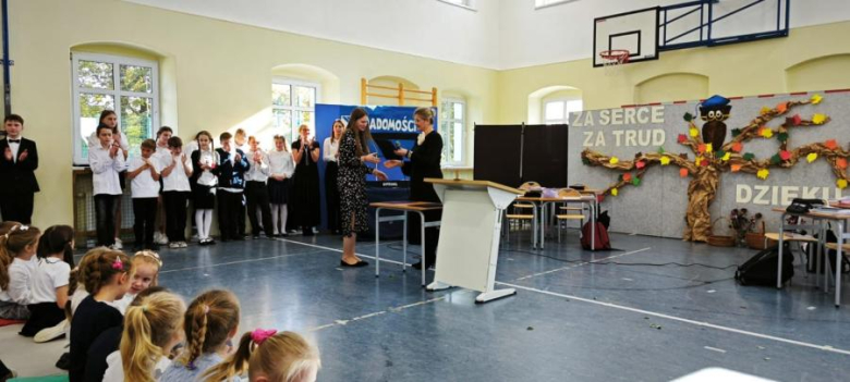 Dzień Edukacji Narodowej w gminie Stoszowice – słowa uznania dla nauczycieli i wychowawców