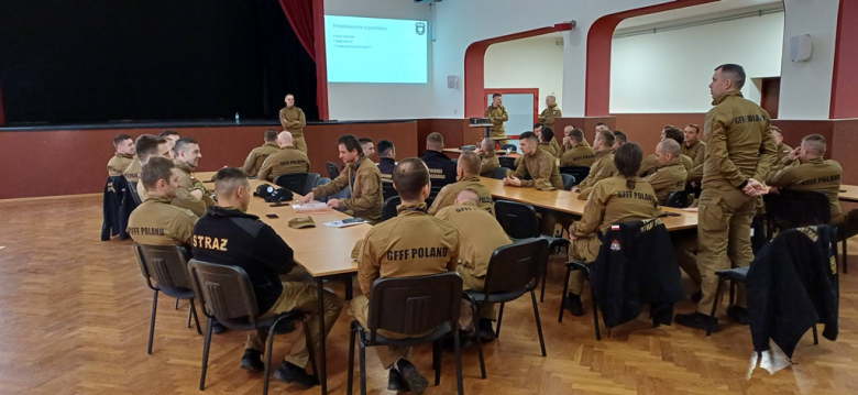 Ćwiczenia specjalistyczne strażaków w Ciepłowodach