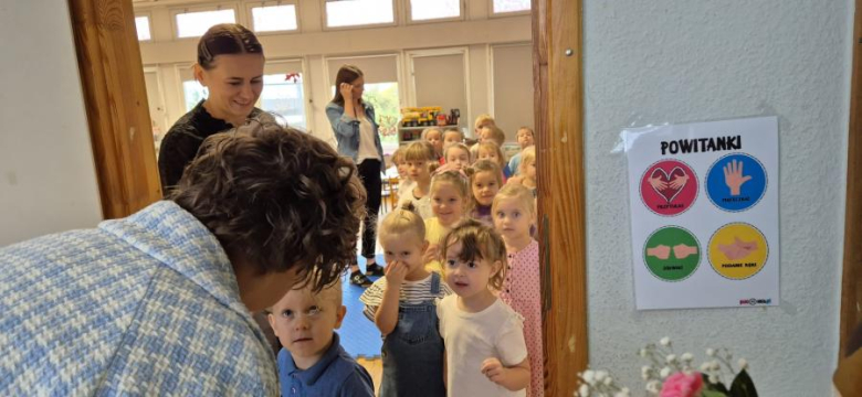 Dzień Edukacji Narodowej w gminie Stoszowice – słowa uznania dla nauczycieli i wychowawców