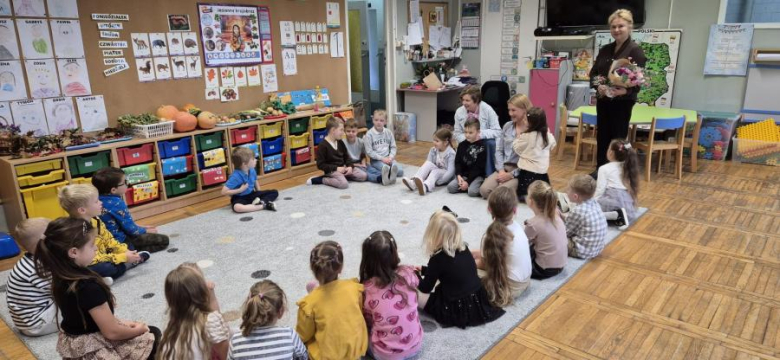 Dzień Edukacji Narodowej w gminie Stoszowice – słowa uznania dla nauczycieli i wychowawców