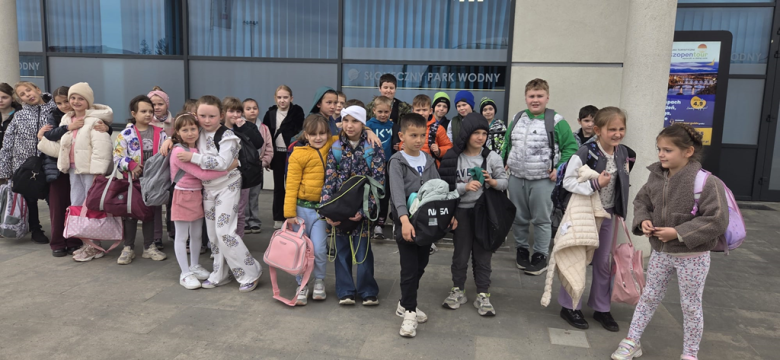 Mali mieszkańcy gminy Ziębice rozpoczęli sportową przygodę na basenie