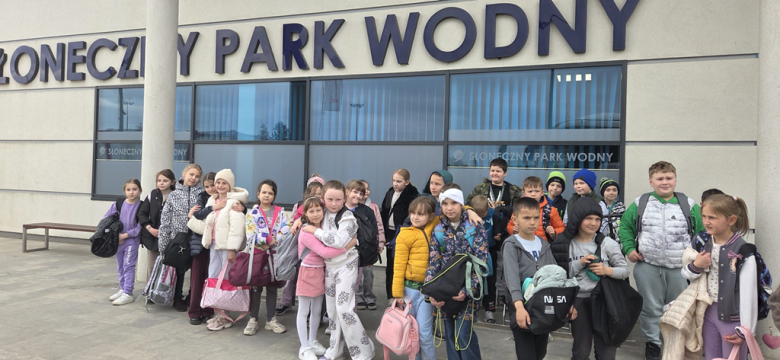 Mali mieszkańcy gminy Ziębice rozpoczęli sportową przygodę na basenie