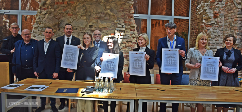 W stronę UNESCO – Twierdza Srebrna Góra z międzynarodowym wsparciem [foto]