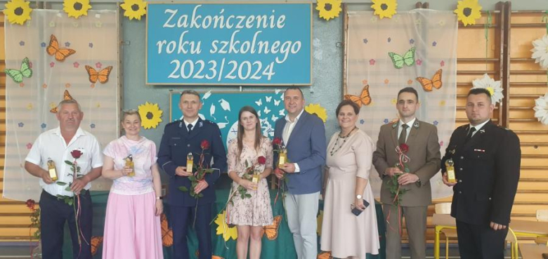 Zakończenie roku szkolnego w Szkole Podstawowej im. gen. Wł. Sikorskiego w Henrykowie [foto]