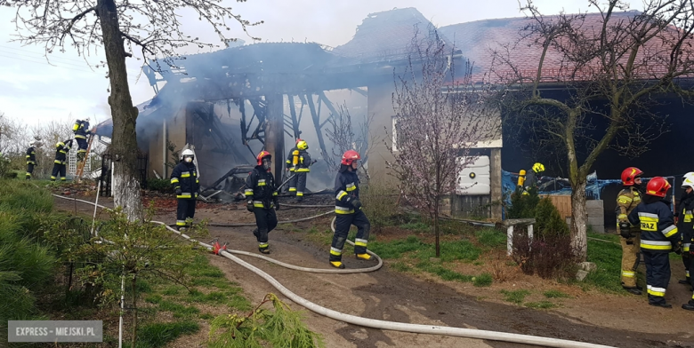 Pożar zabudowań gospodarczych w Zwróconej