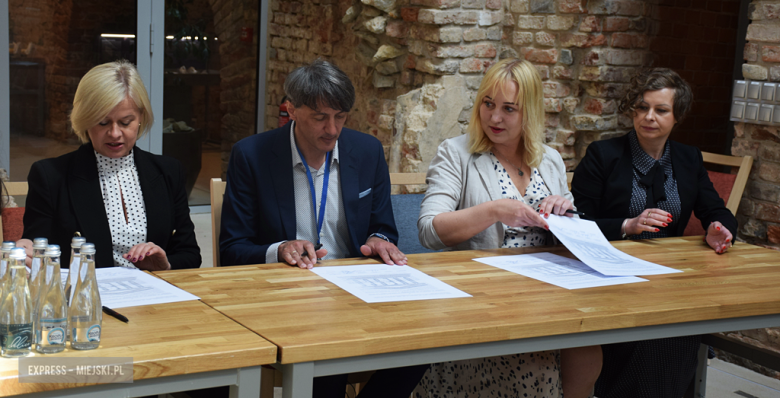 W stronę UNESCO – Twierdza Srebrna Góra z międzynarodowym wsparciem [foto]
