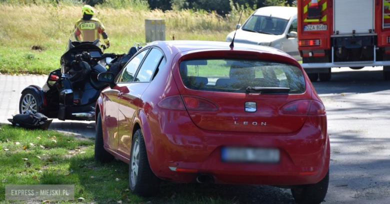 Zdarzenie drogowe z udziałem dwóch motocykli i osobówki. Jedna osoba w szpitalu