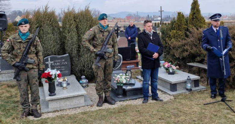 Uroczystość upamiętnienia Czesława Marcjana w Budzowie