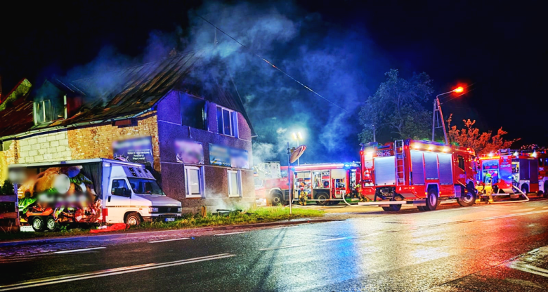 Pożar domu jednorodzinnego w Laskach