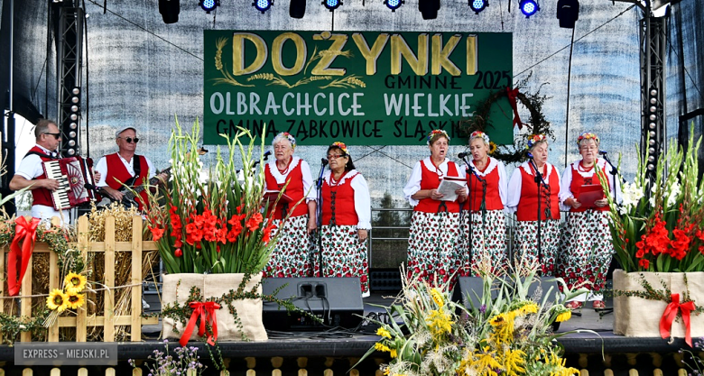 Muzyka, tradycja i turniej sołectw – dożynki gminne w Olbrachcicach Wielkich