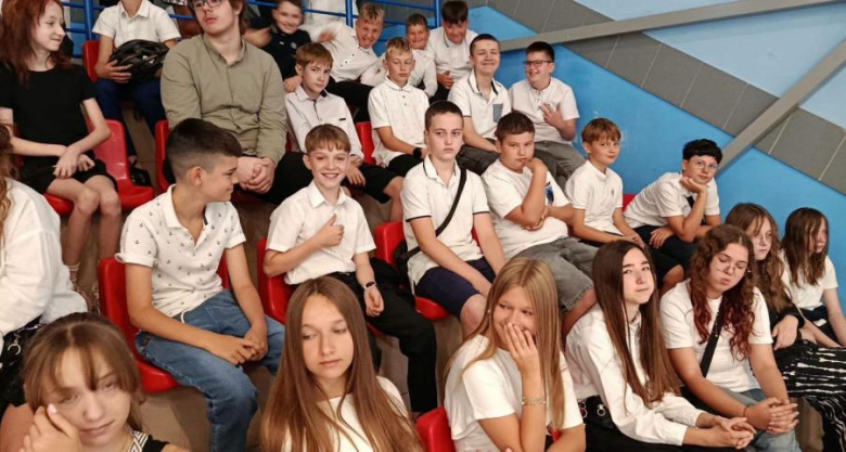 	Rozpoczęcie roku szkolnego dla uczniów klas V-VIII w Szkole Podstawowej nr 3