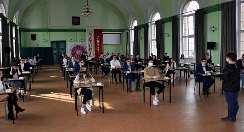 	Ponad 100 maturzystów przystąpiło do egzaminu dojrzałości w ząbkowickim ogólniaku