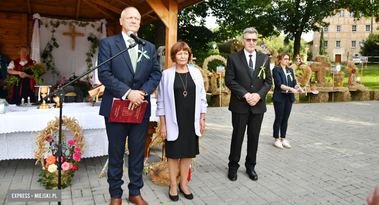 Dożynki gminy Bardo w Dzbanowie