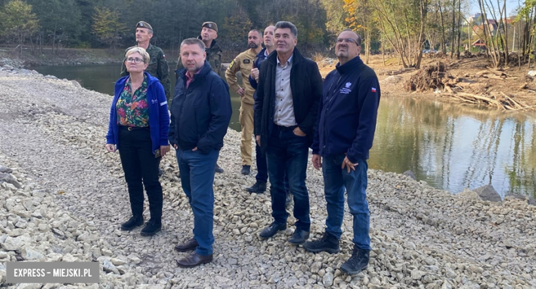 	Pełnomocnik rządu ds. odbudowy po powodzi z wizytą w Bardzie