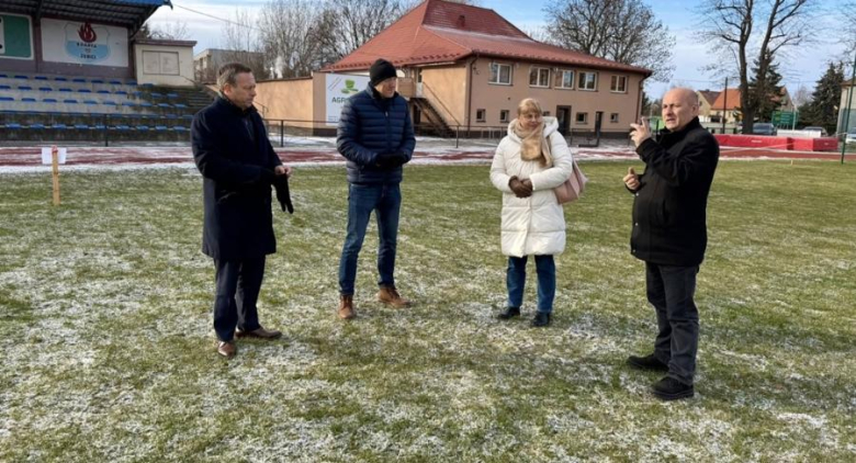 Niemal ćwierć miliona złotych na modernizację boiska sportowego w Ziębicach