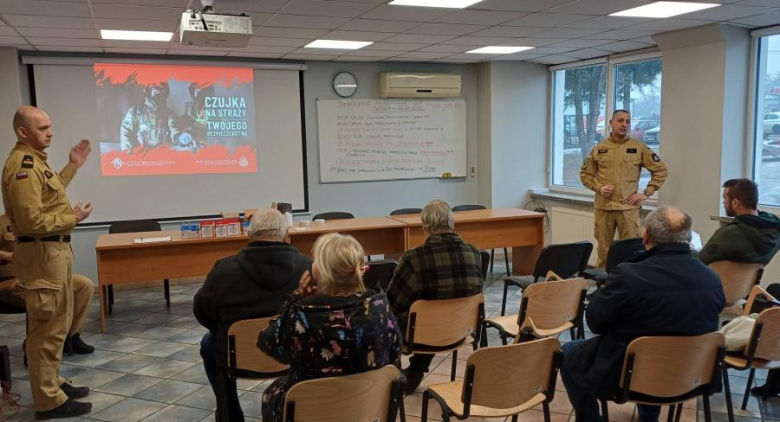 	Strażacy rozdawali czujki dymu i czadu w Ząbkowicach Śląskich