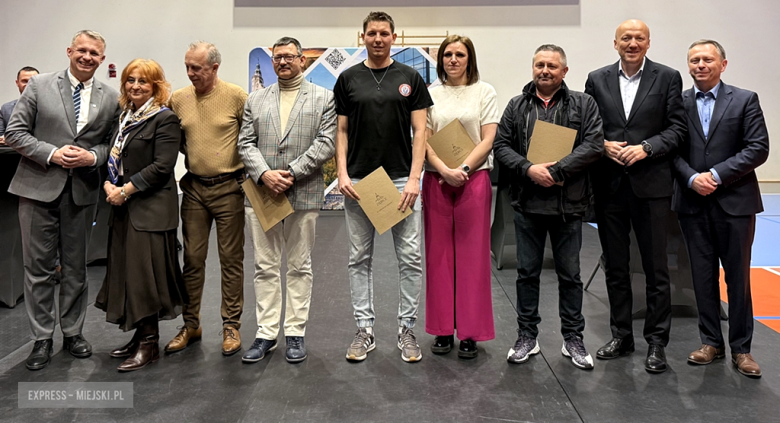 Gminna Gala Sportu w Ziębicach. Wręczono nagrody dla sportowców, drużyn, działaczy i trenerów