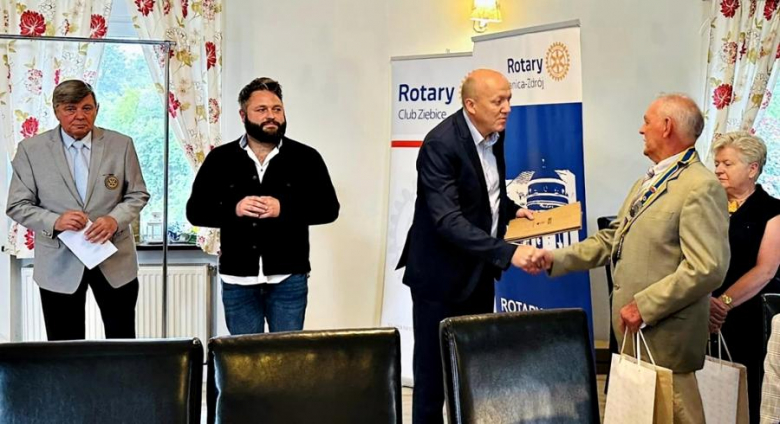 Przekazanie władzy w Rotary Club Ziębice