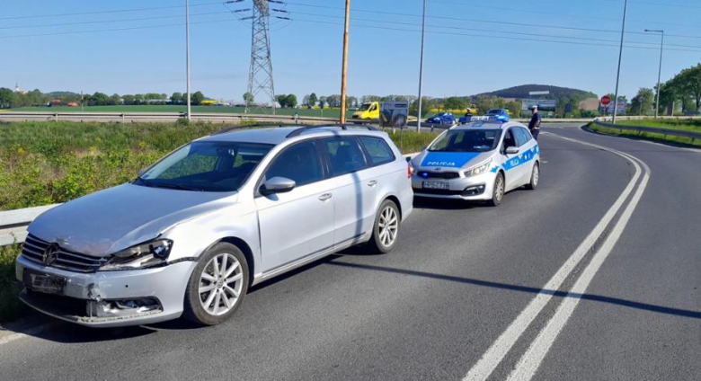 Kolizja fiata i volkswagena na krajowej ósemce [foto]