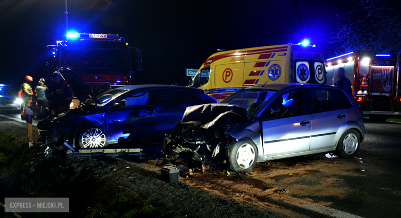 Zderzenie kii i forda na krajowej ósemce