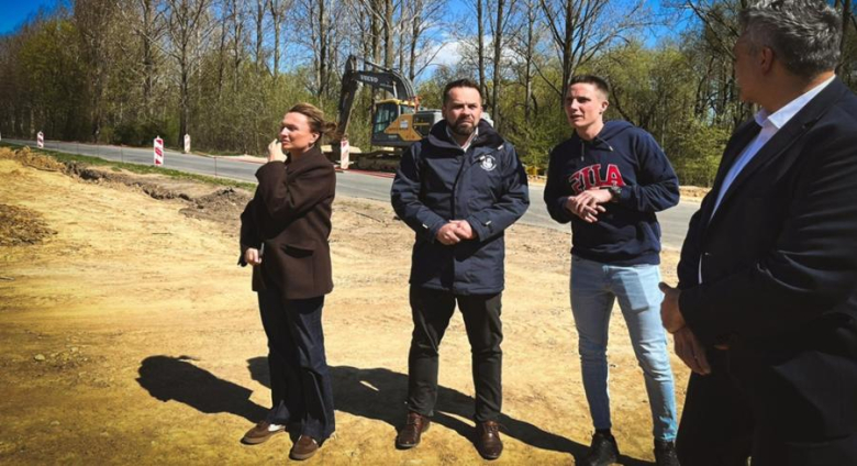 	Rozpoczęła się budowa ronda łączącego strefę inwestycyjną EuroPark z Ząbkowicami Śląskimi