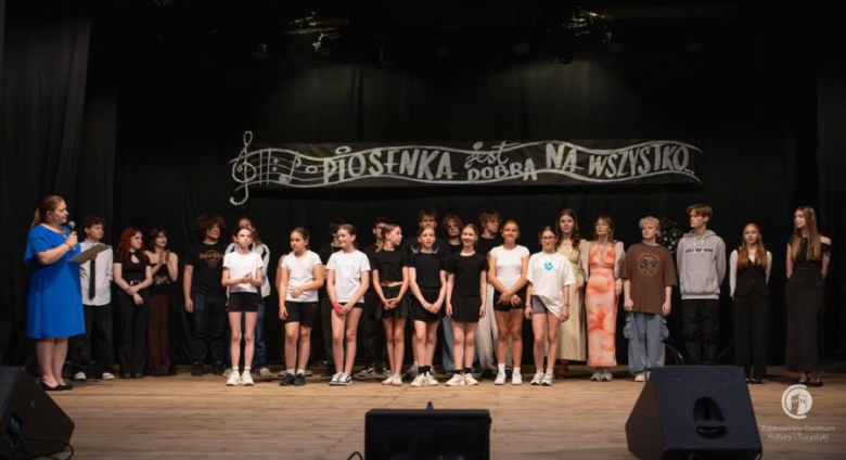  		„Piosenka jest dobra na wszystko”. Muzyczny wieczór w Ząbkowicach Śląskich