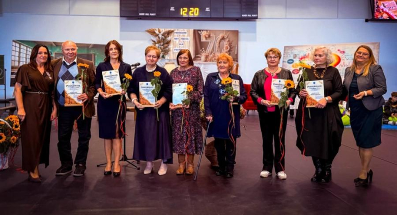 	Szkoła Podstawowa nr 4 w Ziębicach świętowała 70-lecie istnienia