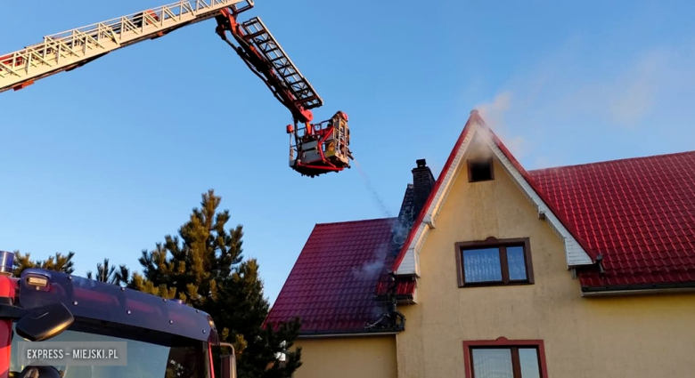 Pożar poddasza w budynku mieszkalnym w Kozińcu