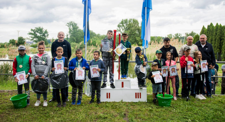 Wędkarskie zawody spławikowe z okazji Dnia Dziecka