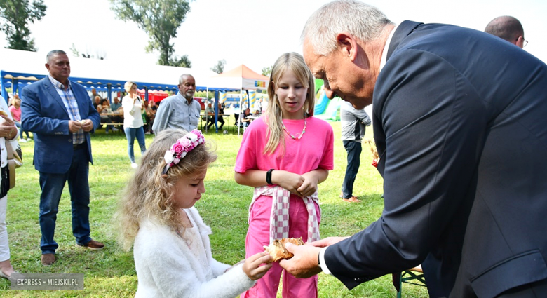 Dożynki Gminy Bardo w Dzbanowie 