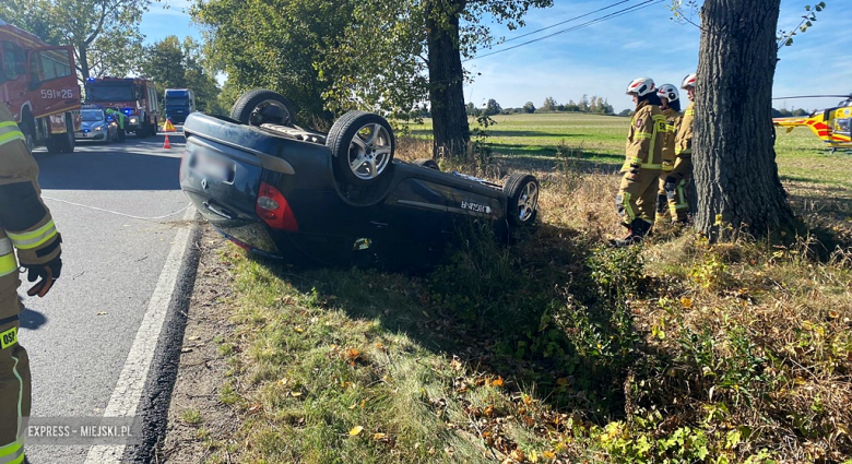 Zderzenie dwóch pojazdów za Bobolicami. Droga zablokowana. Interweniuje śmigłowiec LPR [foto]