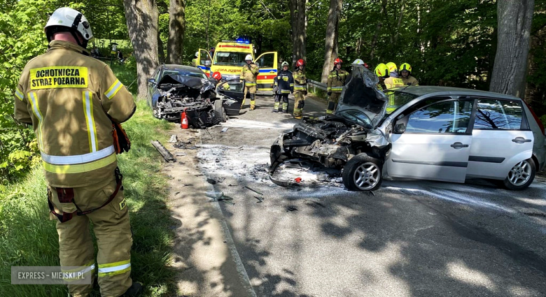 Zderzenie passata i forda na drodze wojewódzkiej nr 390
