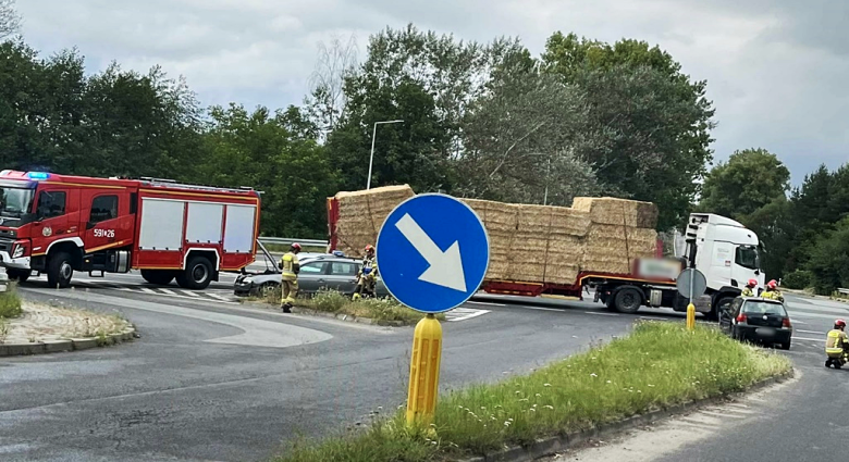 Zderzenie na skrzyżowaniu krajowej ósemki z ul. Legnicką