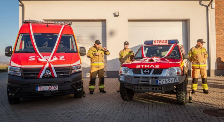 	80-lecie Ochotniczych Straży Pożarnych w Gminie Stoszowice oraz przekazanie samochodów dla OSP