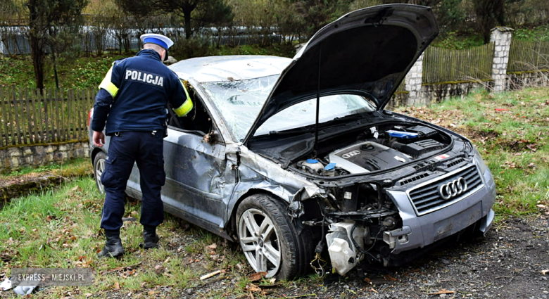 Na drodze krajowej nr 46 w Mąkolnie w gminie Złoty Stok doszło do zderzenia dwóch pojazdów