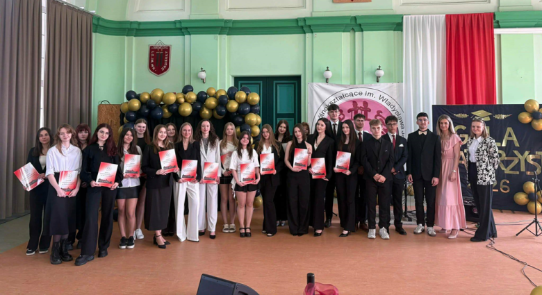 Zakończenie roku szkolnego maturzystów w Liceum Ogólnokształcącym w Ząbkowicach Śląskich