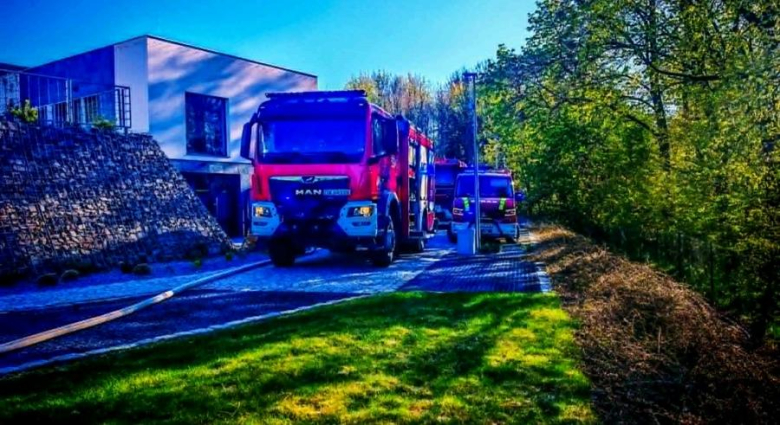 Pożar w Bardzie. Ogień strawił ponad pół hektara lasu