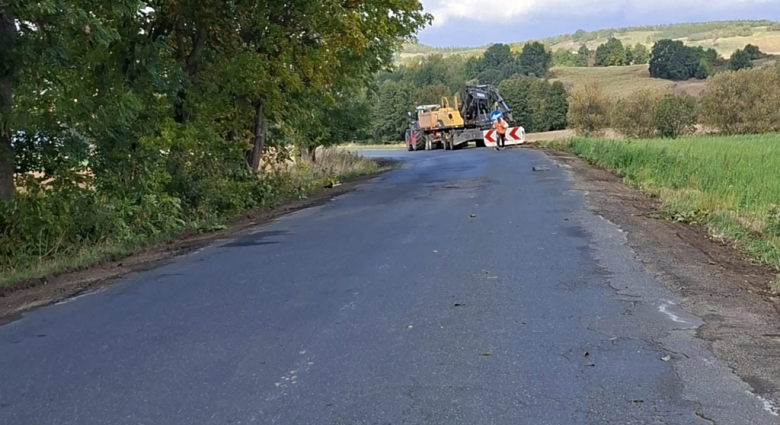 Rozpoczął się remont drogi powiatowej Lutomierz–Stoszowice