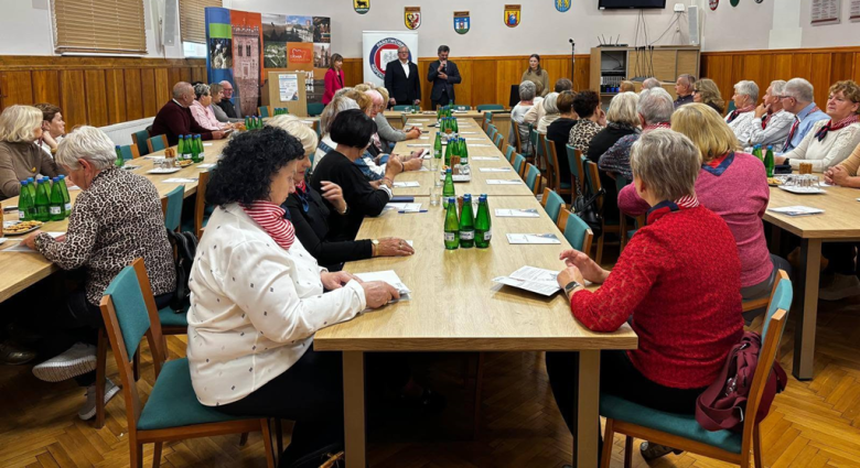 „Senior w roli głównej”. Konferencja zdrowotna w Starostwie Powiatowym