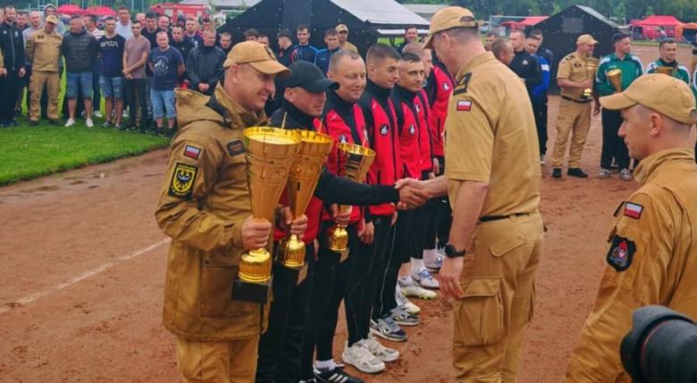 Strażacy-zawodowcy z Ząbkowic Śląskich mistrzami Dolnego Śląska w sporcie pożarniczym