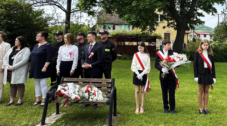 Gminne obchody święta Konstytucji 3 maja w Budzowie