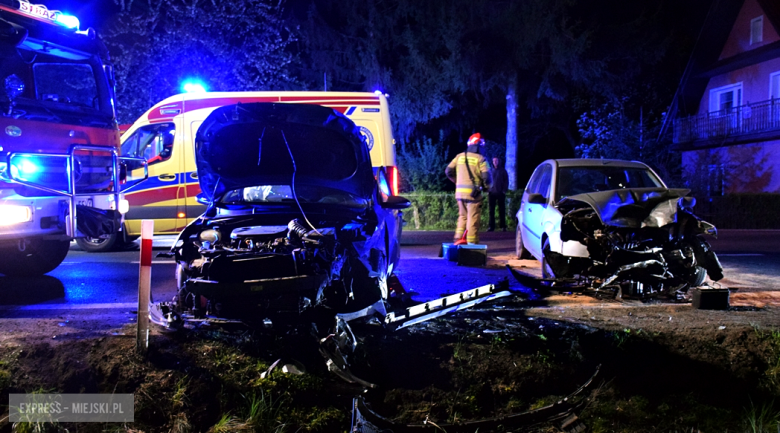 Zderzenie kii i forda na krajowej ósemce