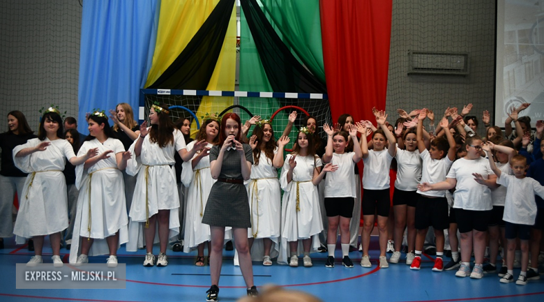 Uroczyste otwarcie zmodernizowanej hali sportowej w Kamieńcu Ząbkowickim