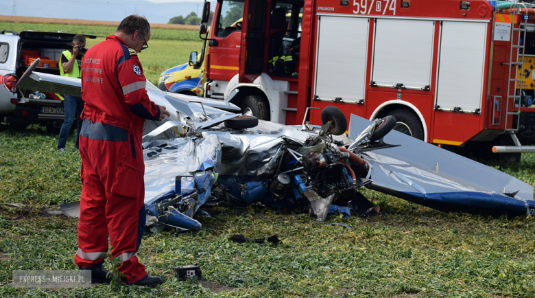 Awionetka spadła na pole. Trwa akcja ratunkowa 