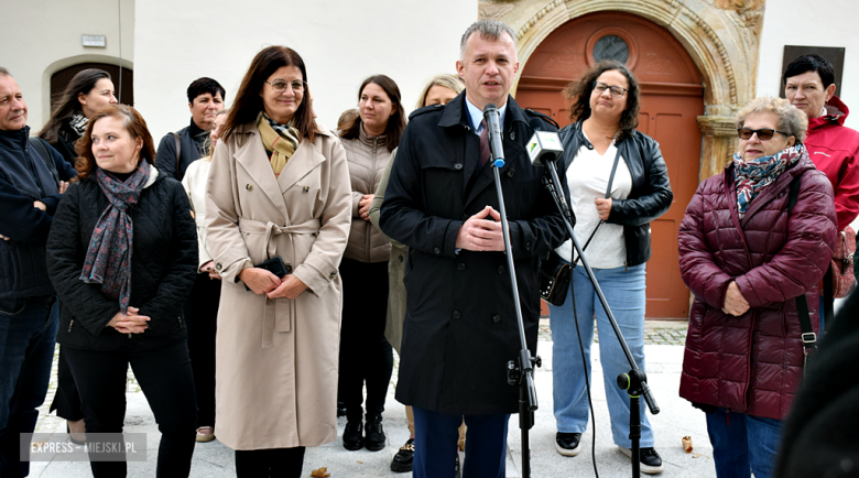 Po rocznej przebudowie Plac Kościelny ponownie otwarty