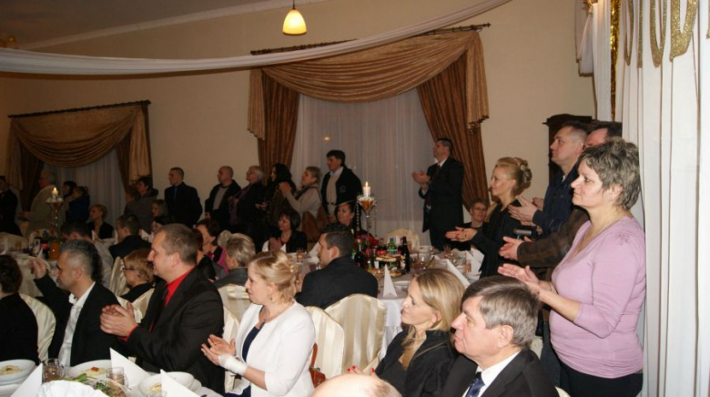 Przedmaturalny bal uczniów z ZSP Ziębice