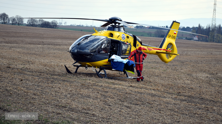 Zderzenie motocykla i osobówki między Ząbkowicami Śląskimi a Stoszowicami
