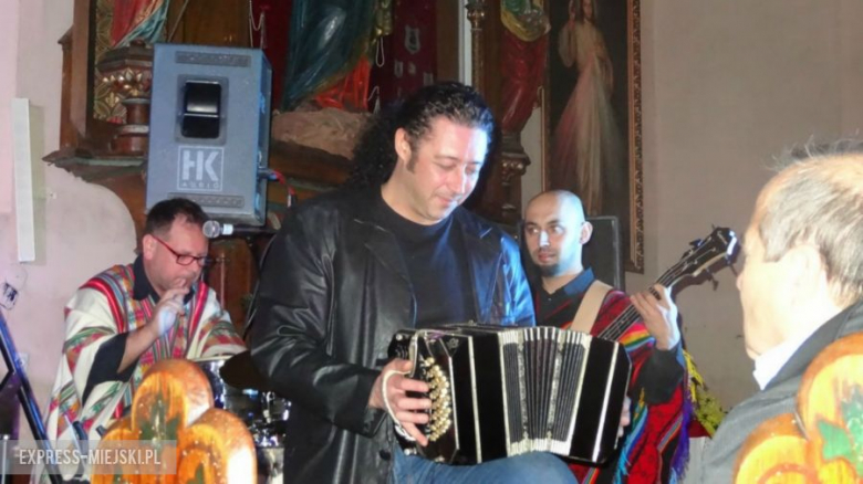 Sierra Manta i Ariel Ramirez