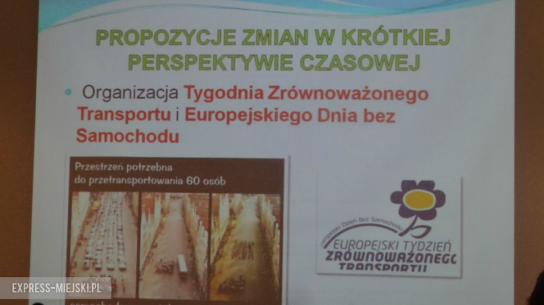 Podczas posiedzenia komisji została wyświetlona prezentacja multimedialna, którą omówił Krzysztof Gnach